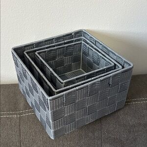Grey nesting baskets